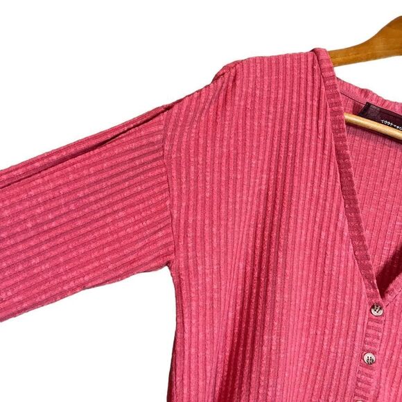 3 for $30! Code x Mode pink ribbed button down shirt.‎ Size small - Picture 7 of 9